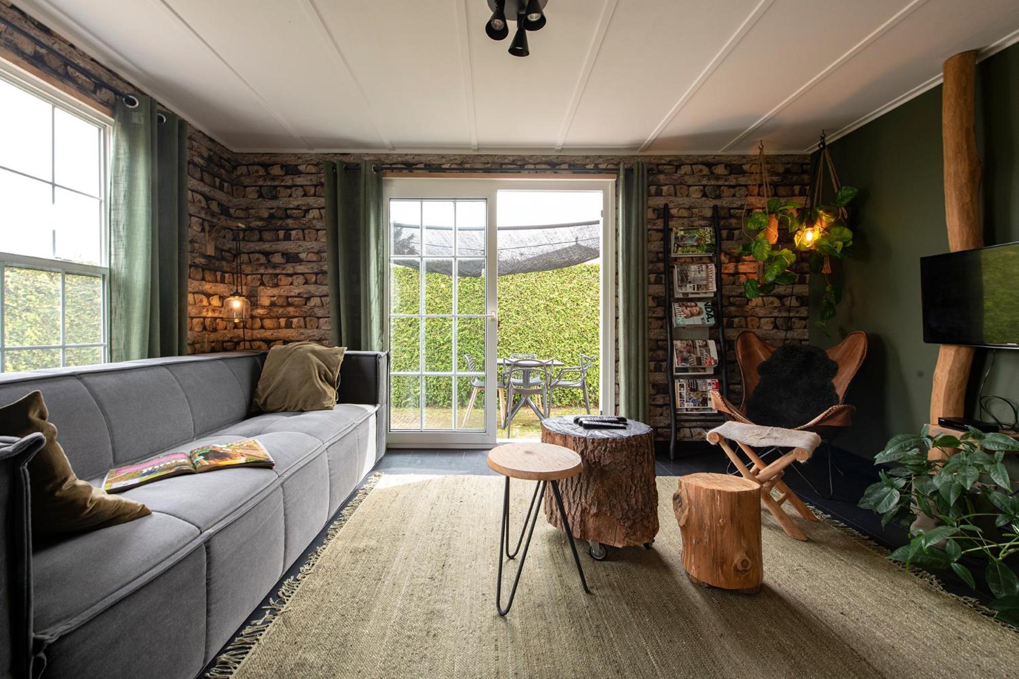 40, Theme Forest World - Dogs Allowed! Chalet Oisterwijk
